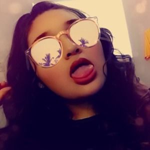 Meet your Posher, Lilliana